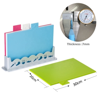 Trasforma la tua cucina con il nostro normale set di tavole da taglio a 4 colori dimensione 30x20cm