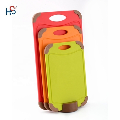 Piccole dimensioni 29x19.5cm Tavola da taglio per cucina sostenibile facile da pulire e di plastica