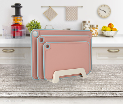 Tavole di taglio antiscivolo con scanalature per succo, maniglia facile da prendere e design sicuro per lavastoviglie