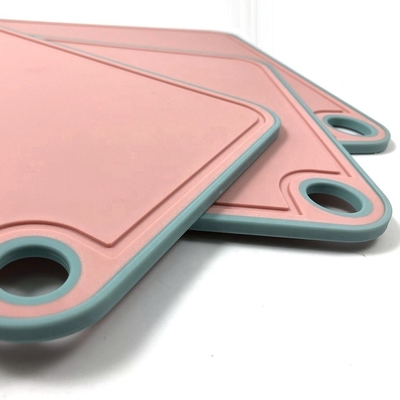 Tavole di taglio antiscivolo con scanalature per succo, maniglia facile da prendere e design sicuro per lavastoviglie