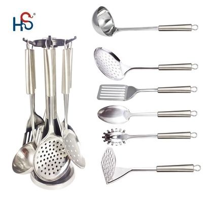 Set di utensili da cucina in acciaio inossidabile a 7 pezzi sostenibile per specifiche ODM o OEM