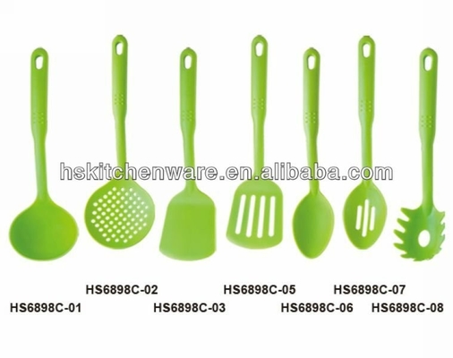 Modello Armadio Cucina Sostenibile Classic Design 6898 Kitchen Gift Set per la cucina