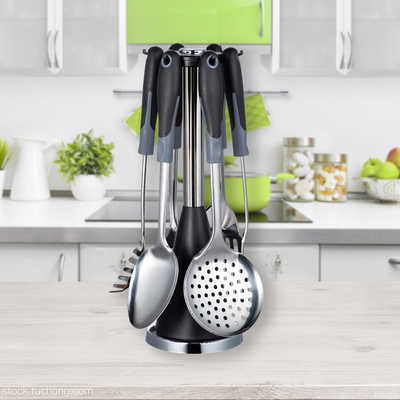 Disegni di cucina compatti Set di utensili da cucina in acciaio inossidabile con utensili metallici inclusi