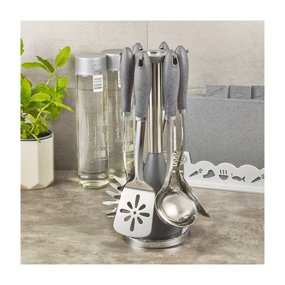 Set di utensili in acciaio inossidabile di tipo metallico per utensili da cucina retrò sostenibili