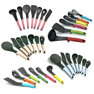 2022 Kitchen Gadgets Camp Kitchen Cooking Utensil Set Strumenti da cucina certificati ISO9001