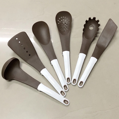 Prodotti di cucina per apparecchi essenziali