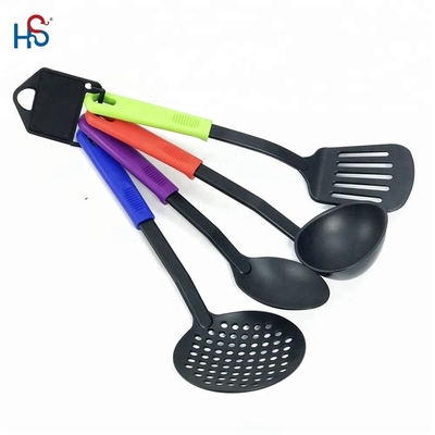 Gli utensili da cucina più venduti per cucinare a casa