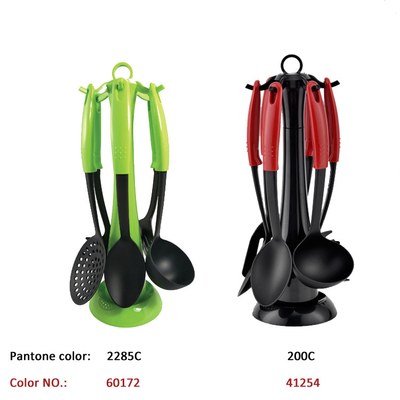Set di utensili da cucina in nylon resistenti al calore ad alte temperature per prodotti domestici