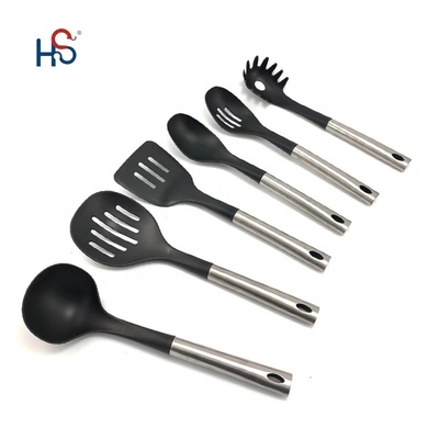 Set di utensili da cucina in acciaio inossidabile da 7 pezzi utensili da cucina in nylon e opzione di logo personalizzato