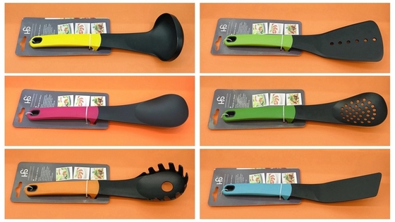utensili da cucina e elettrodomestici di nylon colorati di qualsiasi colore per cucinare in modo antiaderente