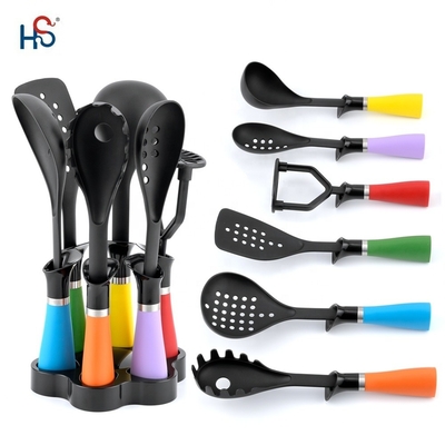 Strumenti essenziali per cucinare a tavola Set di utensili da cucina in plastica da 7 pezzi per cucine ecocompatibili