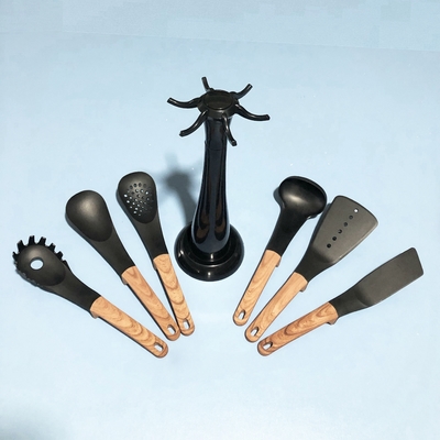 Accessori da cucina utensili da cucina non tossici personalizzati con utensili a maniglia ABS neri
