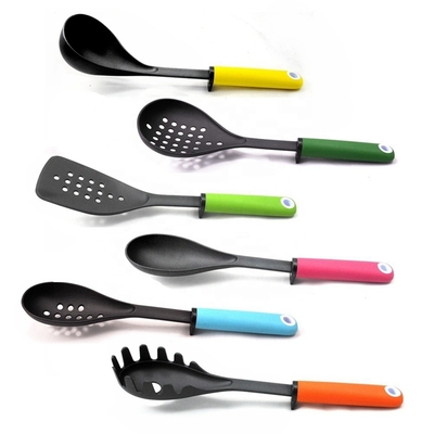 Apparecchi da cucina resistenti alle alte temperature a 210 gradi Materiale sostenibile e di nylon