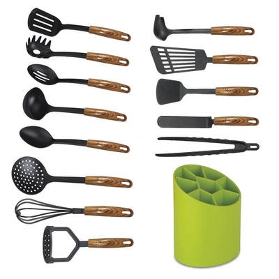 Trasforma la tua cucina in un paradiso culinario con questi set di attrezzi da cucina