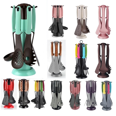 Set di utensili da cucina in nylon compatto per la cucina