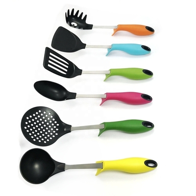 Apparecchi da cucina in nylon con prestazioni